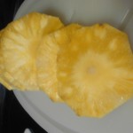 Fresh Cut 1" Thick Pineapple Slices